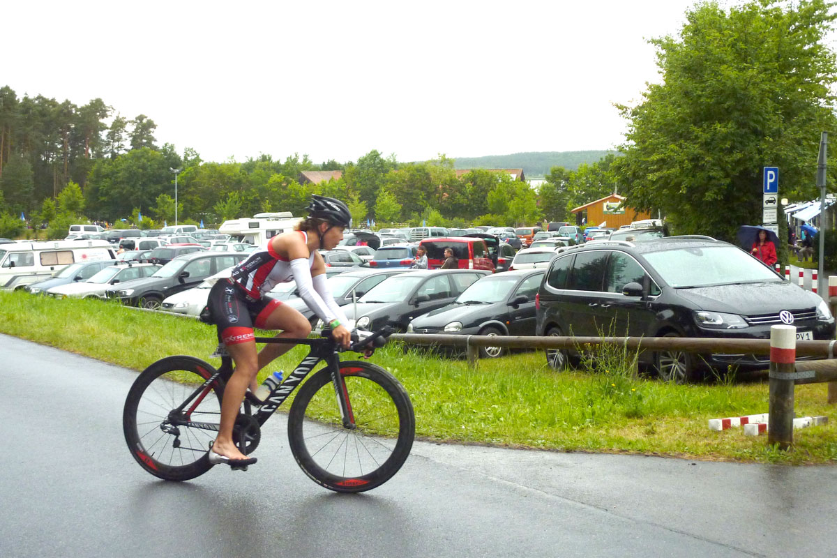 Angela Kühnlein beim Rothsee Triathlon